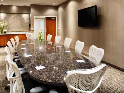 Hotel Springhill Intercontinental Airport 3*