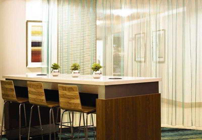 Hotel Springhill Intercontinental Airport