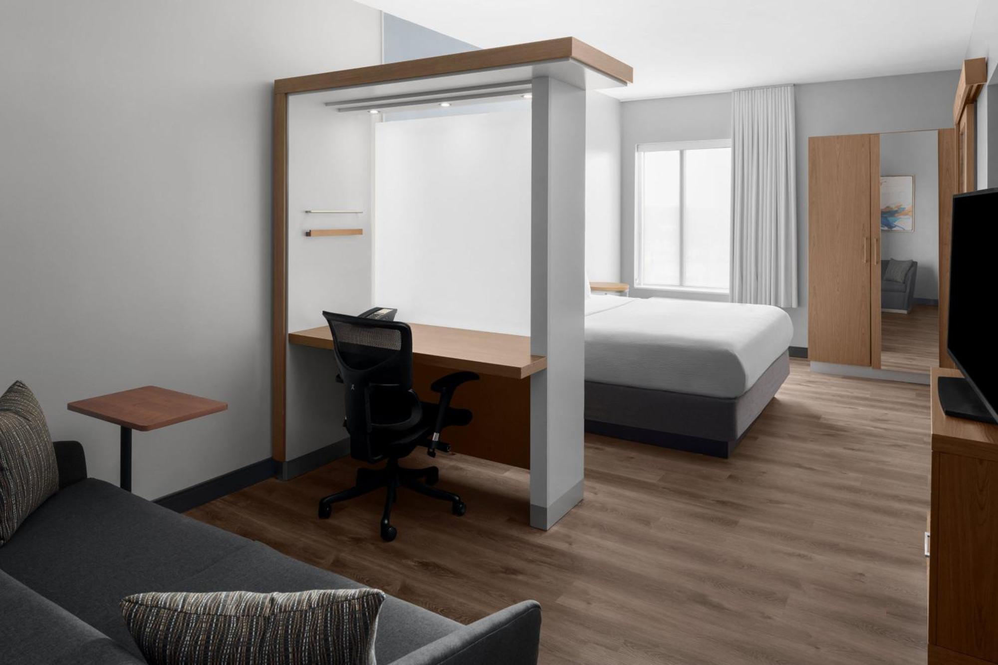 Hotel Springhill Intercontinental Airport 3*